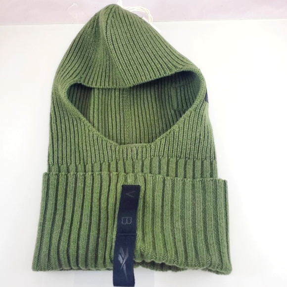🔥SALE🔥 NWT$215 Reebok x Victoria Beckham Logo Wool Cashmere Beanie Balaclava - Picture 6 of 16
